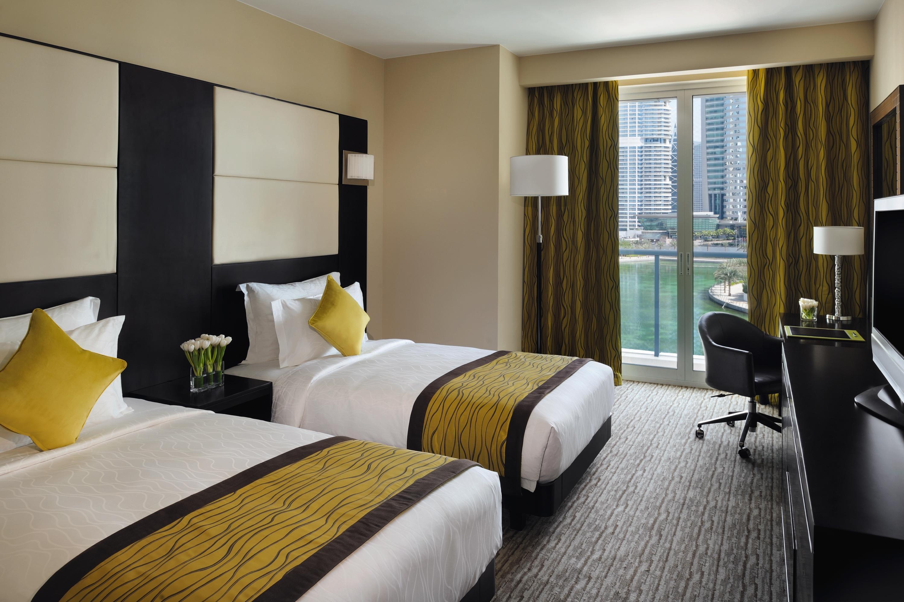 Movenpick Hotel Jumeirah Lakes Towers דובאי מראה חיצוני תמונה